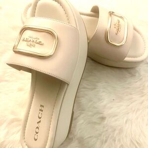 Coach Women's Cream Slide Eloise Sandals